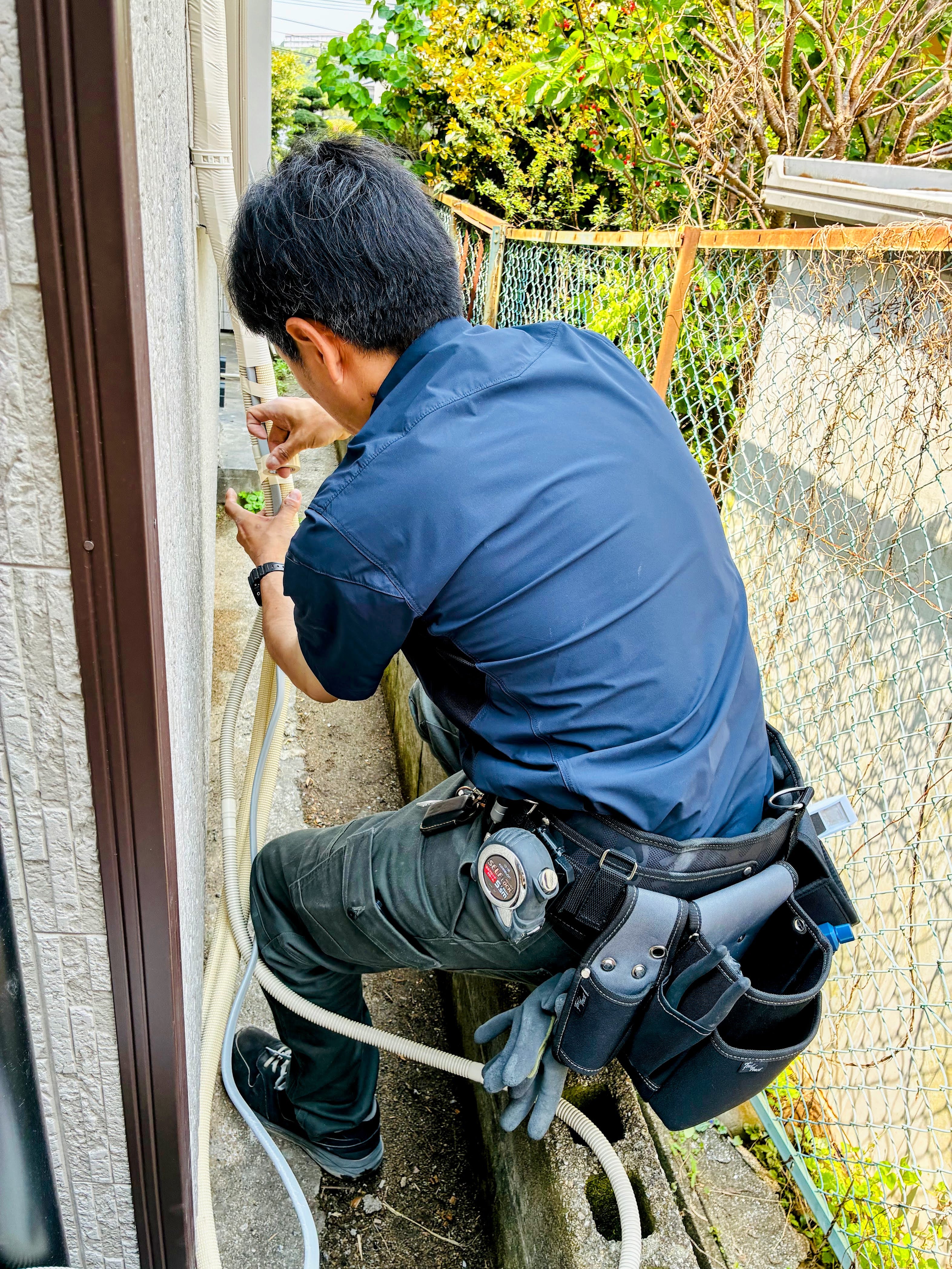 室内機取り付けの様子